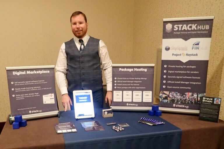 Steve manning the StackHub stand at SkyPosium 2018